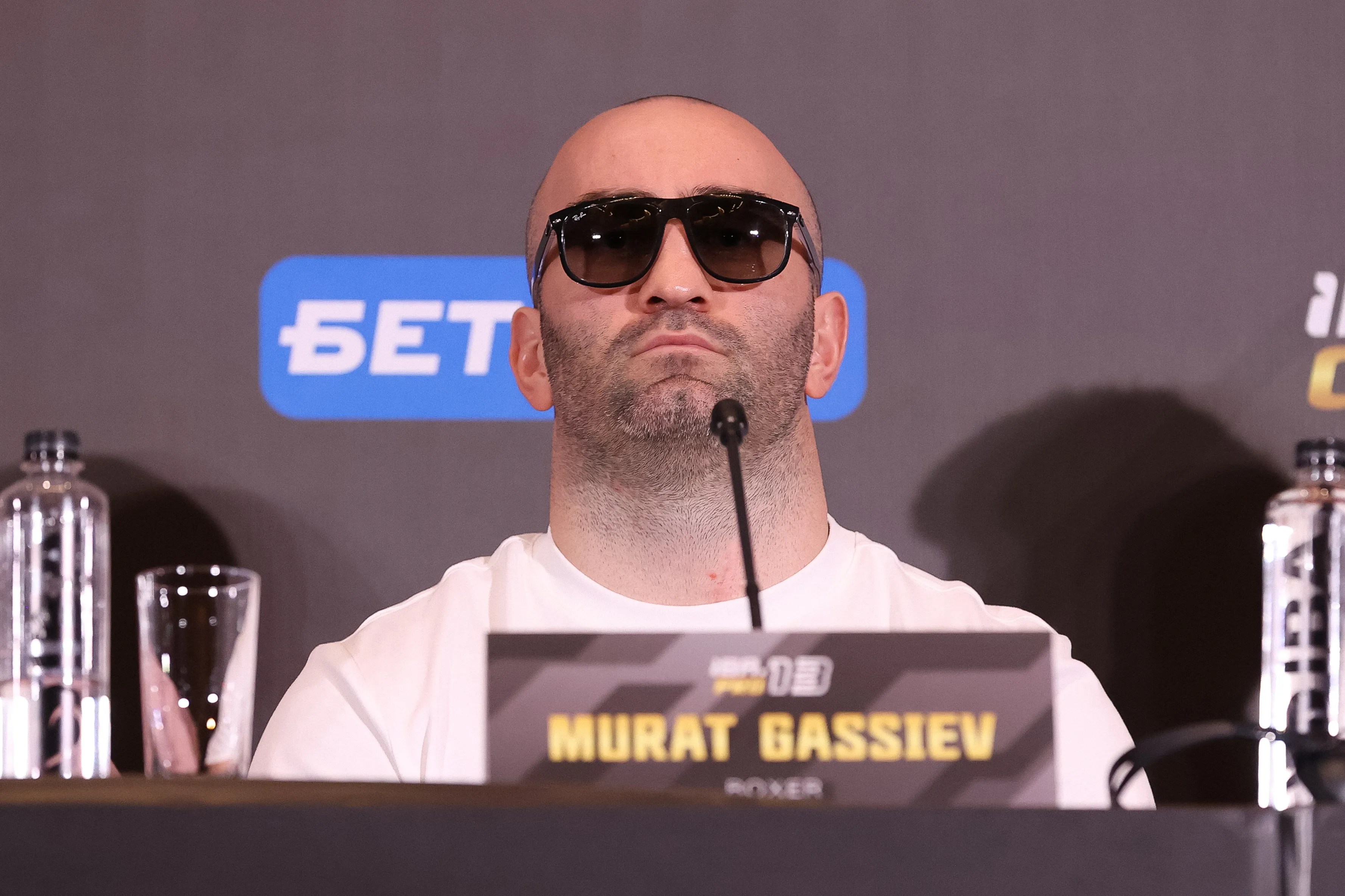 Murat Gassiev's Stunning Left Hook KO's Kubrat Pulev in Heavyweight Title Fight (2026)