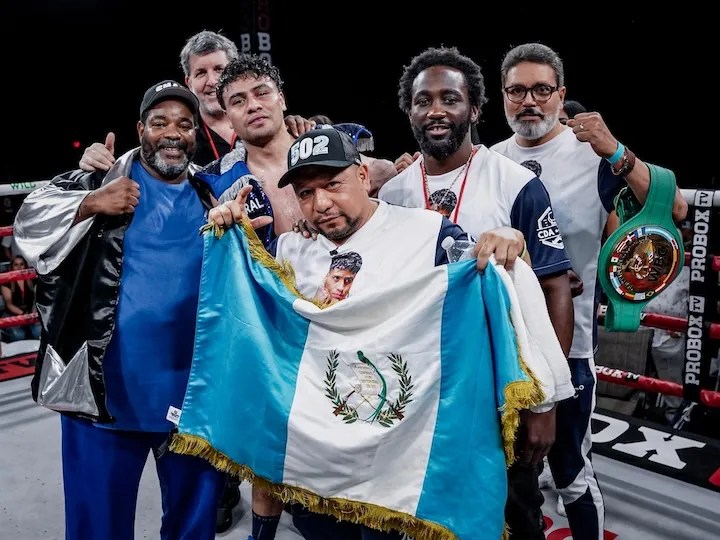 Can Lester Martinez Secure the Canelo Alvarez vs. Christian Mbilli Winner? | Boxing Analysis (2026)