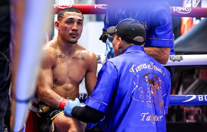 Teofimo Lopez's Next Move: Welterweight Title Pursuit with Dad as Trainer (2026)