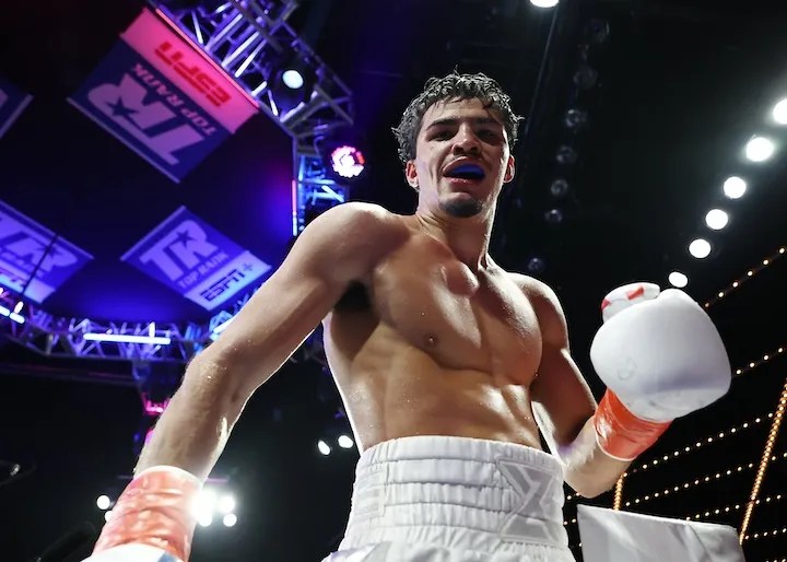 Xander Zayas: The Youngest Unified Champion - A Historic Boxing Night (2026)