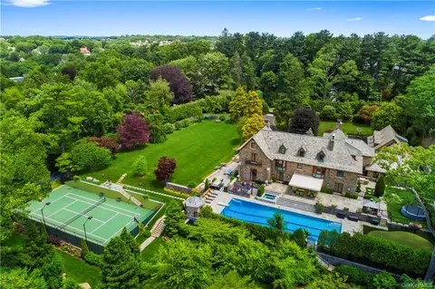 80 Stockbridge Rd, Yonkers, NY 10710 | 27 Photos - Movoto (32)