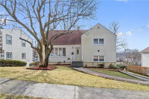 80 Stockbridge Rd, Yonkers, NY 10710 | 27 Photos - Movoto (12)