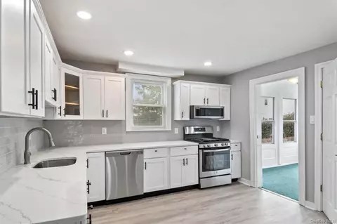 80 Stockbridge Rd, Yonkers, NY 10710 | 27 Photos - Movoto (3)