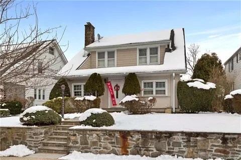 80 Stockbridge Rd, Yonkers, NY 10710 | 27 Photos - Movoto (5)