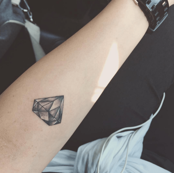 95 Best Diamond Tattoo Designs For Men Women 2020