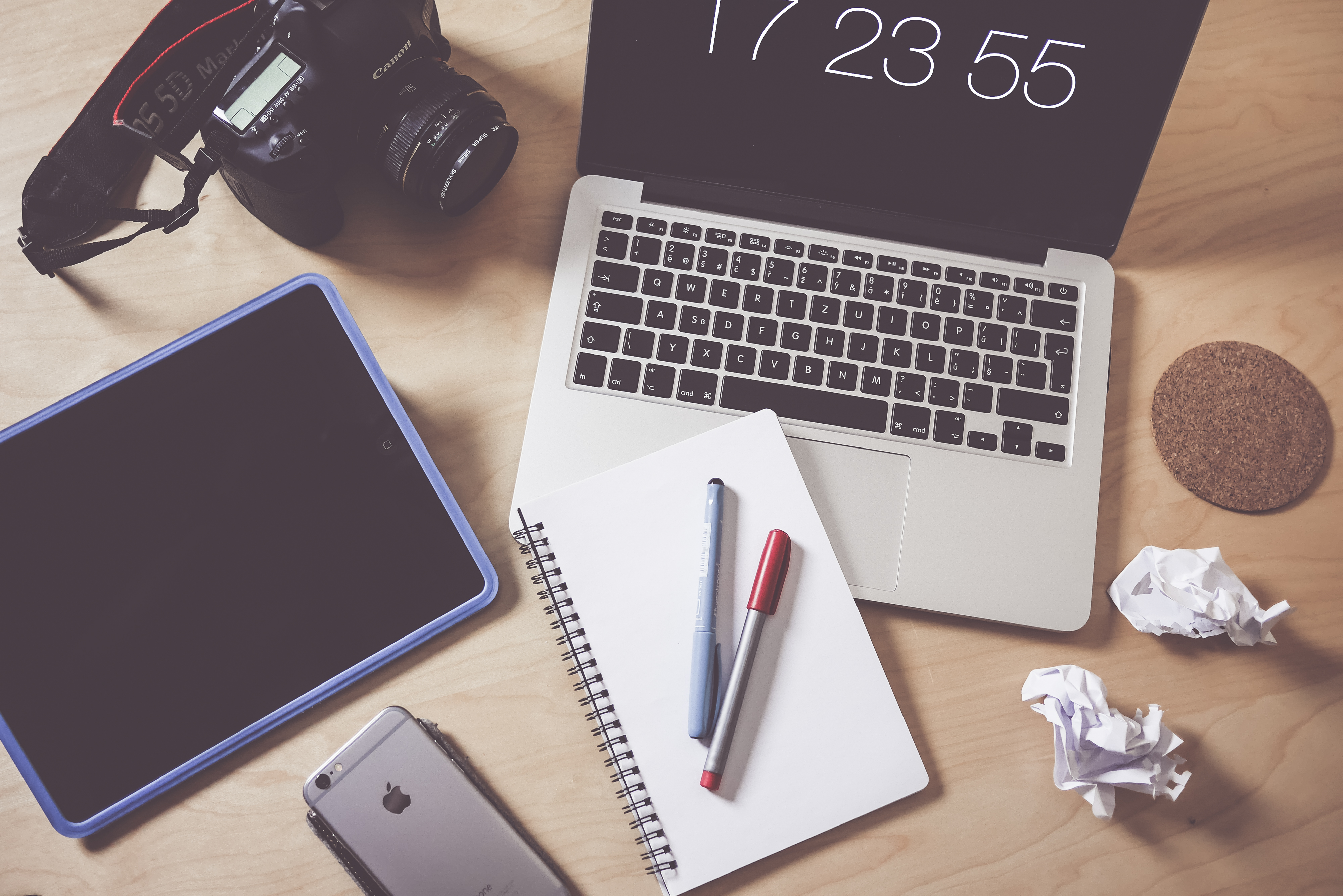creative-designer-photographer-workspace.jpg