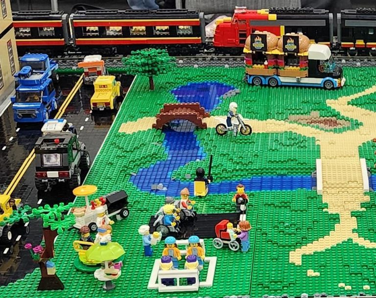 Cactus Brick - Premium Ultra HD Mountain Designs | Free Download