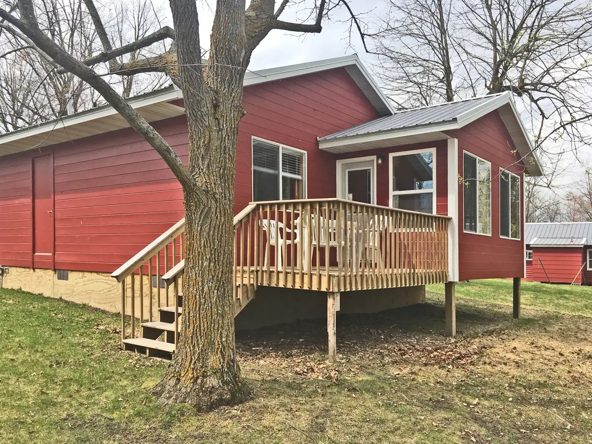 Cabin 6 Deck & Porch