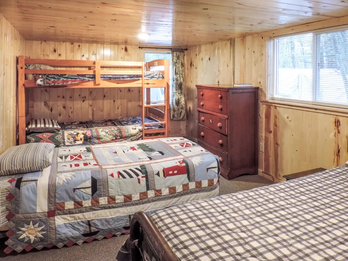 Cabin 9 Bedroom