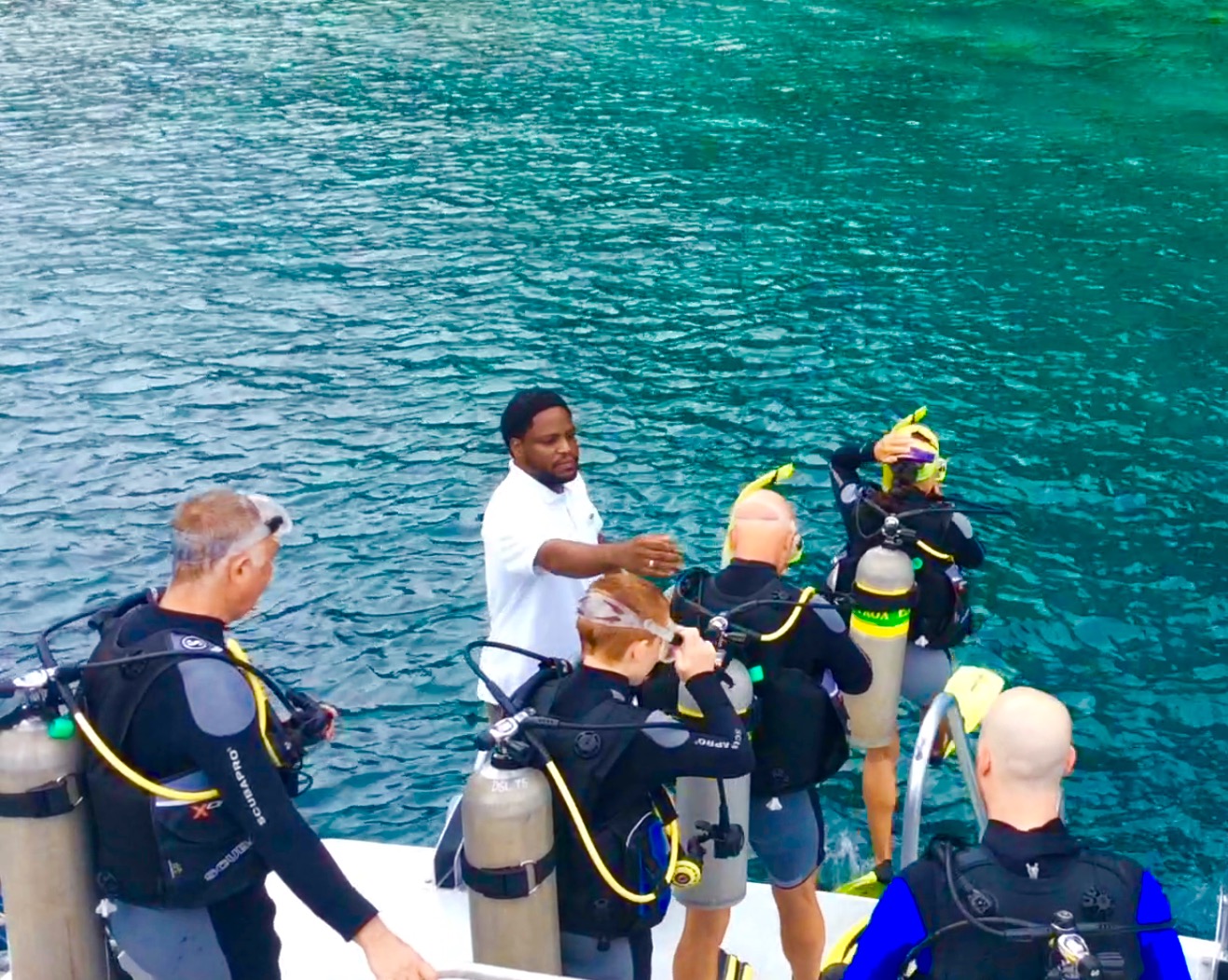 Paulette, John, Ryan & Randy stepping in, Turtle Cay dive, St. Lucia