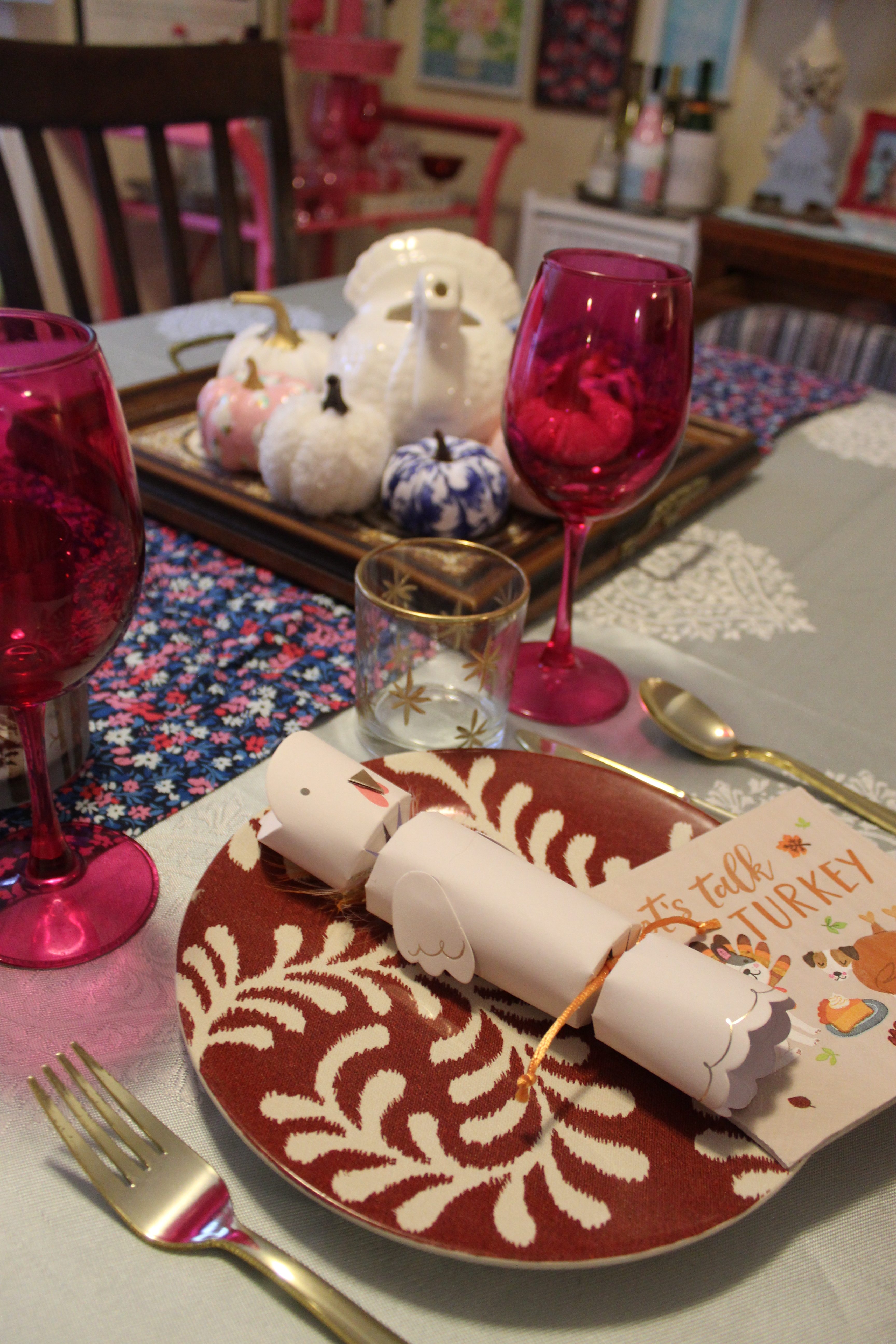 Friendsgiving 2025 Tablescape