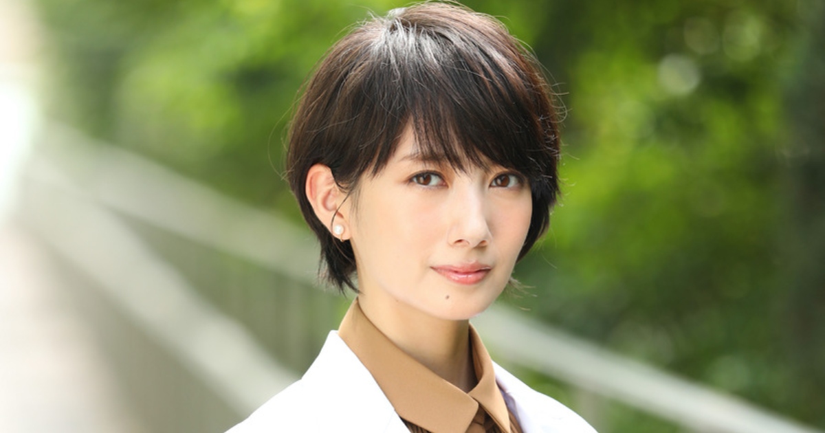 波瑠變身“斗S產業醫”，主演「#遙距戀愛」，與「世界最難的戀愛」團隊再合作。