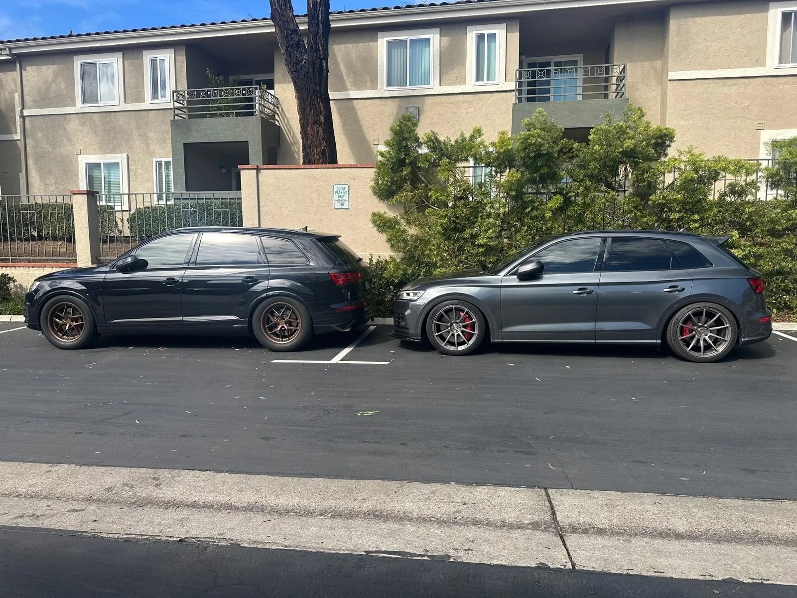 Two Audi vehicles showing different ride heights