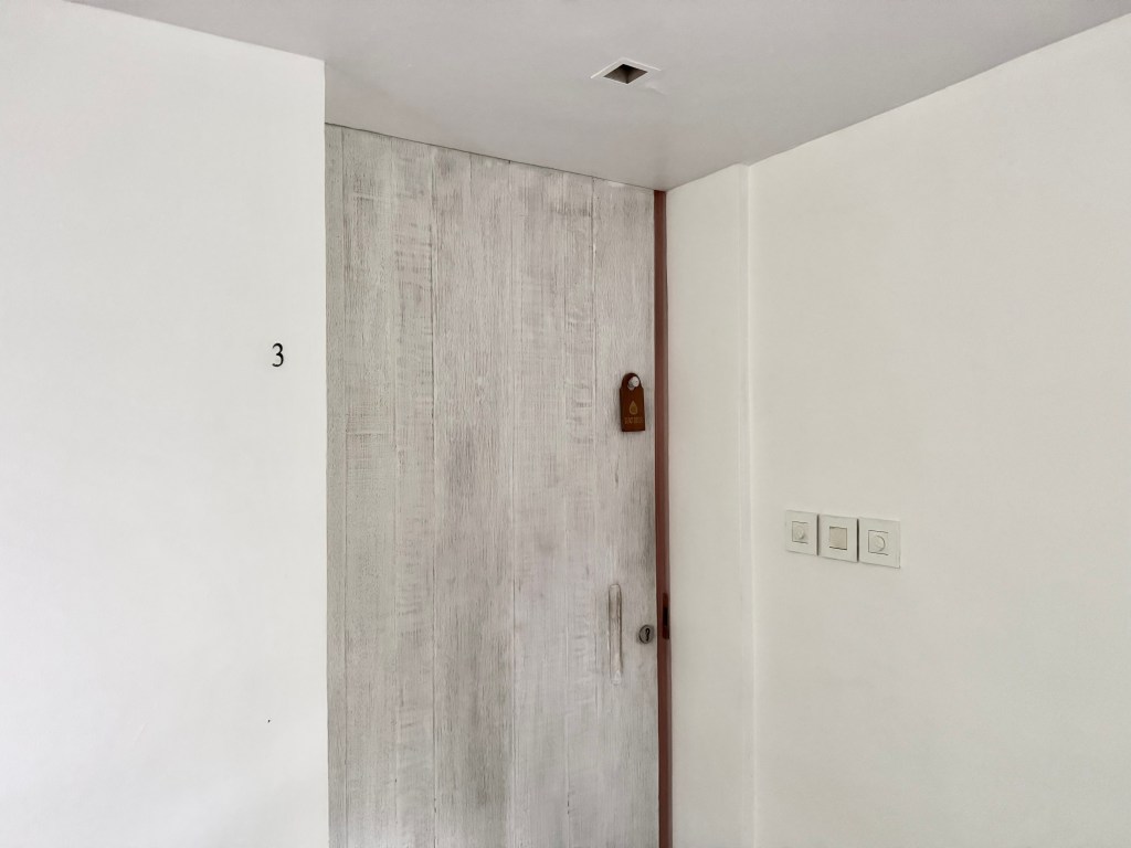 dinding, dalam ruangan, Pegangan pintu, plester, kayu, plafon, bangunan, pintu