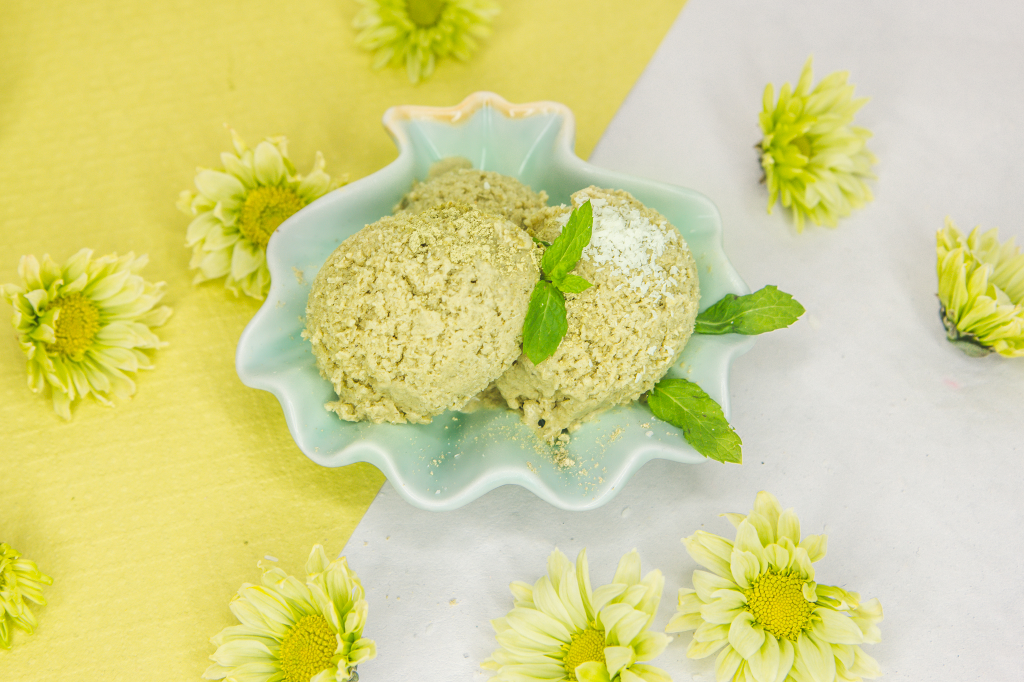 Matcha-Kokos-Proteineis