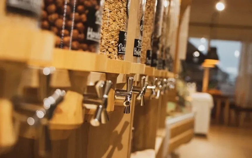 magasinez dans des magasins d'aliments en vrac pour réduire l'utilisation de plastique