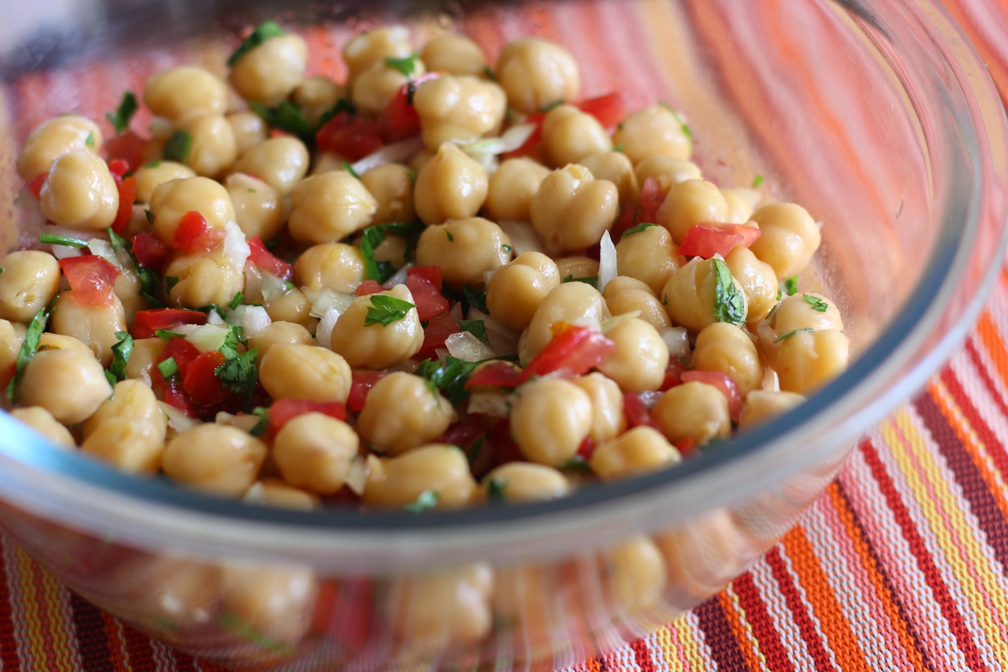 salada de grão de bico ao vinagrete