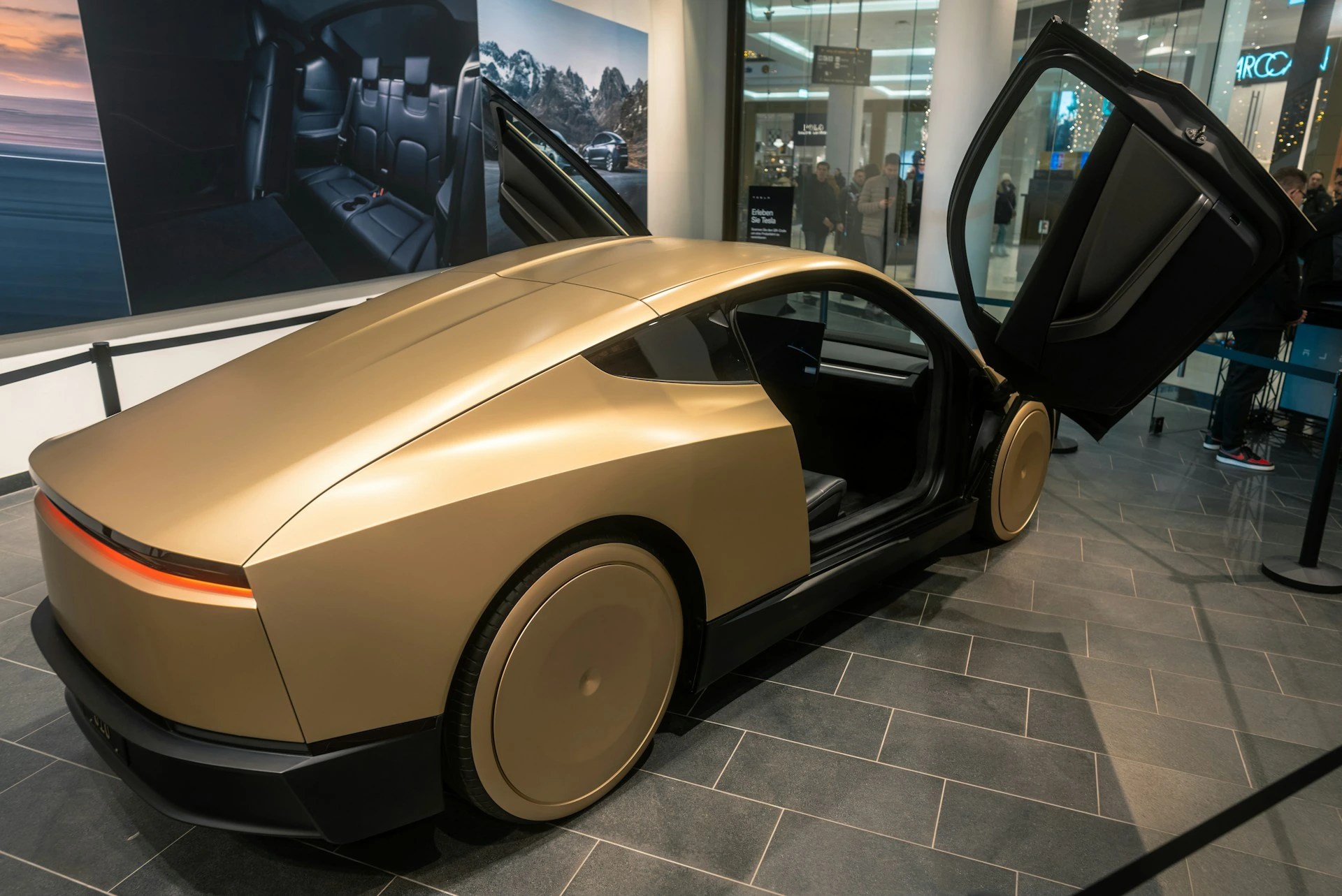 Cybercab’s risky secret: 1,000 use a real Cybertruck wheel 