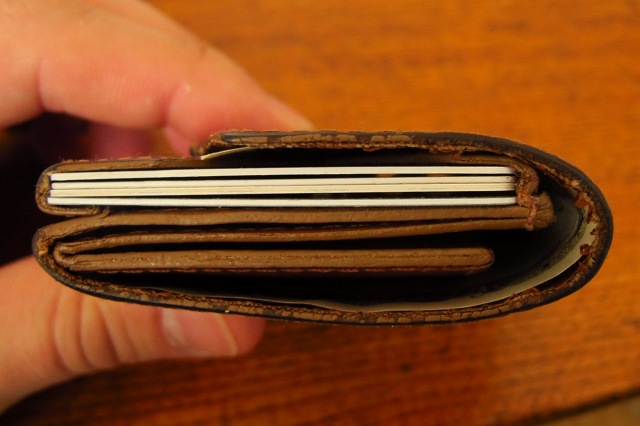 使用開始から2年経過！「小さい財布・ブッテーロ レザーエディション