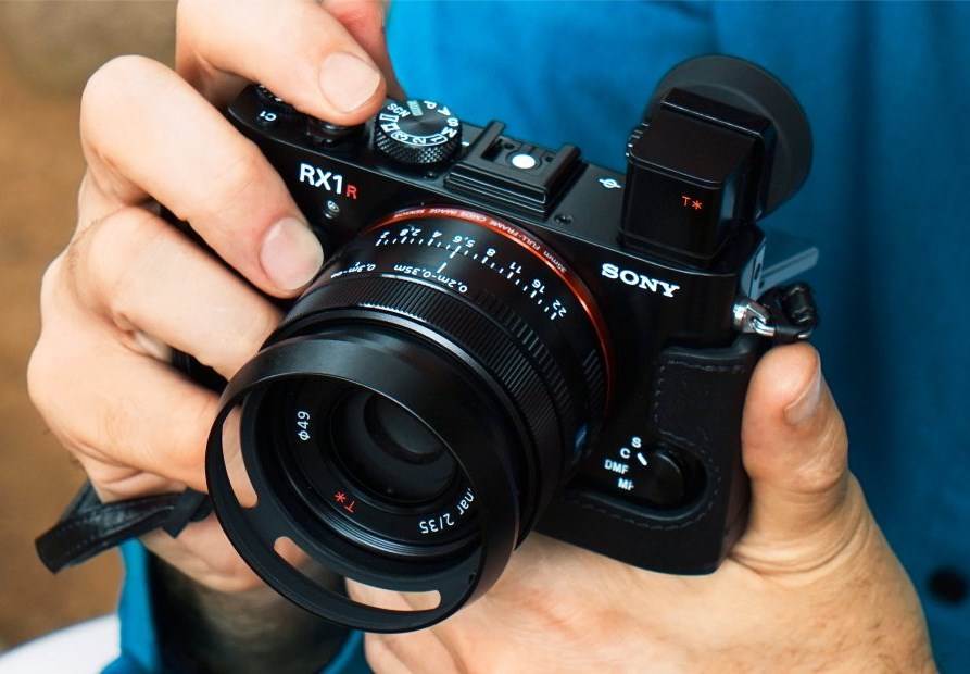 42 megapixel camera