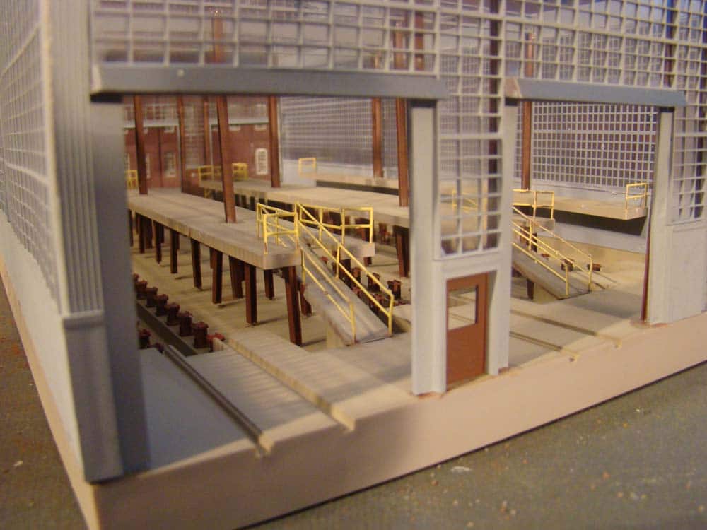 HO Scale Walthers Diesel House PJs Train Shack