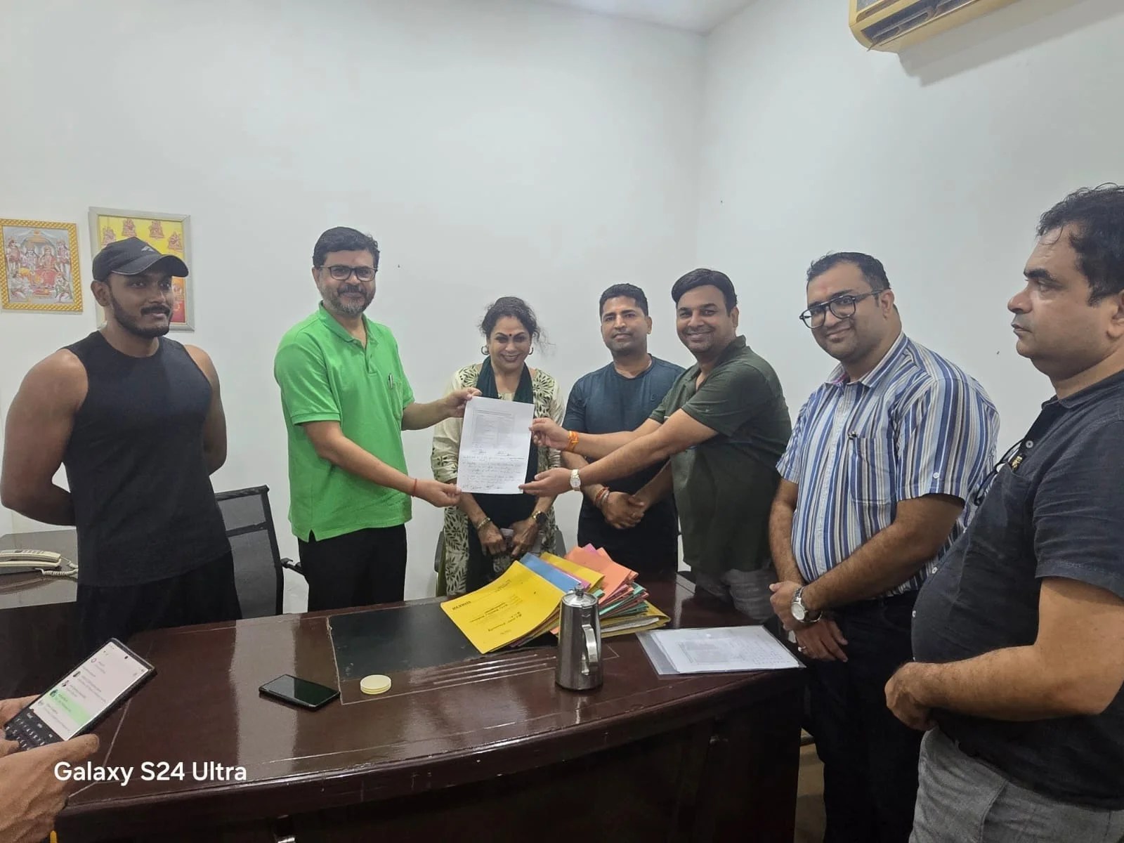 गार्डेनिया ग्लोरी AOA विवाद खत्म, नई कार्यकारिणी को मिला प्रशासनिक और वित्तीय हैंडओवर &raquo; Pknlive