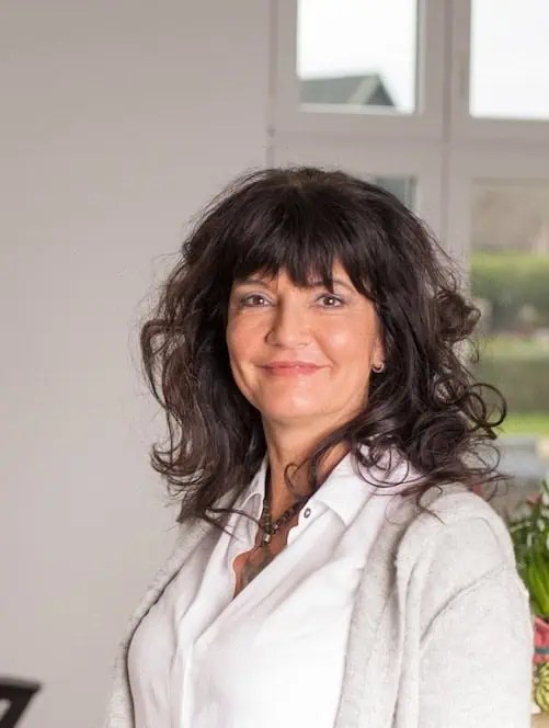 Birgit-Knieling.jpeg