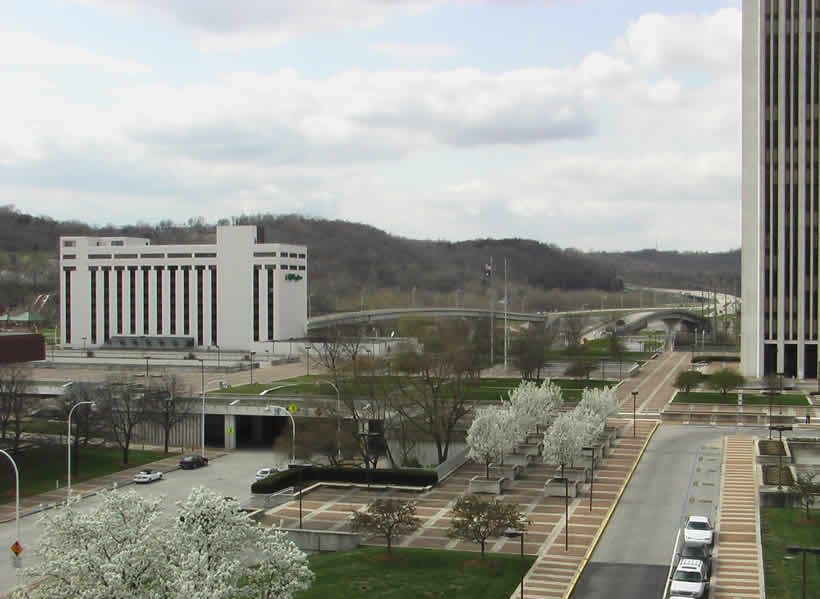 Frankfort Plaza