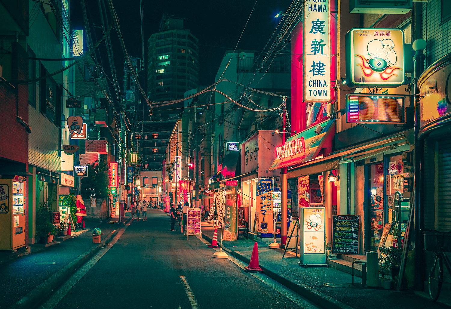 Anthony Presley Explores the bright Lights of Tokyo - PLAIN Magazine
