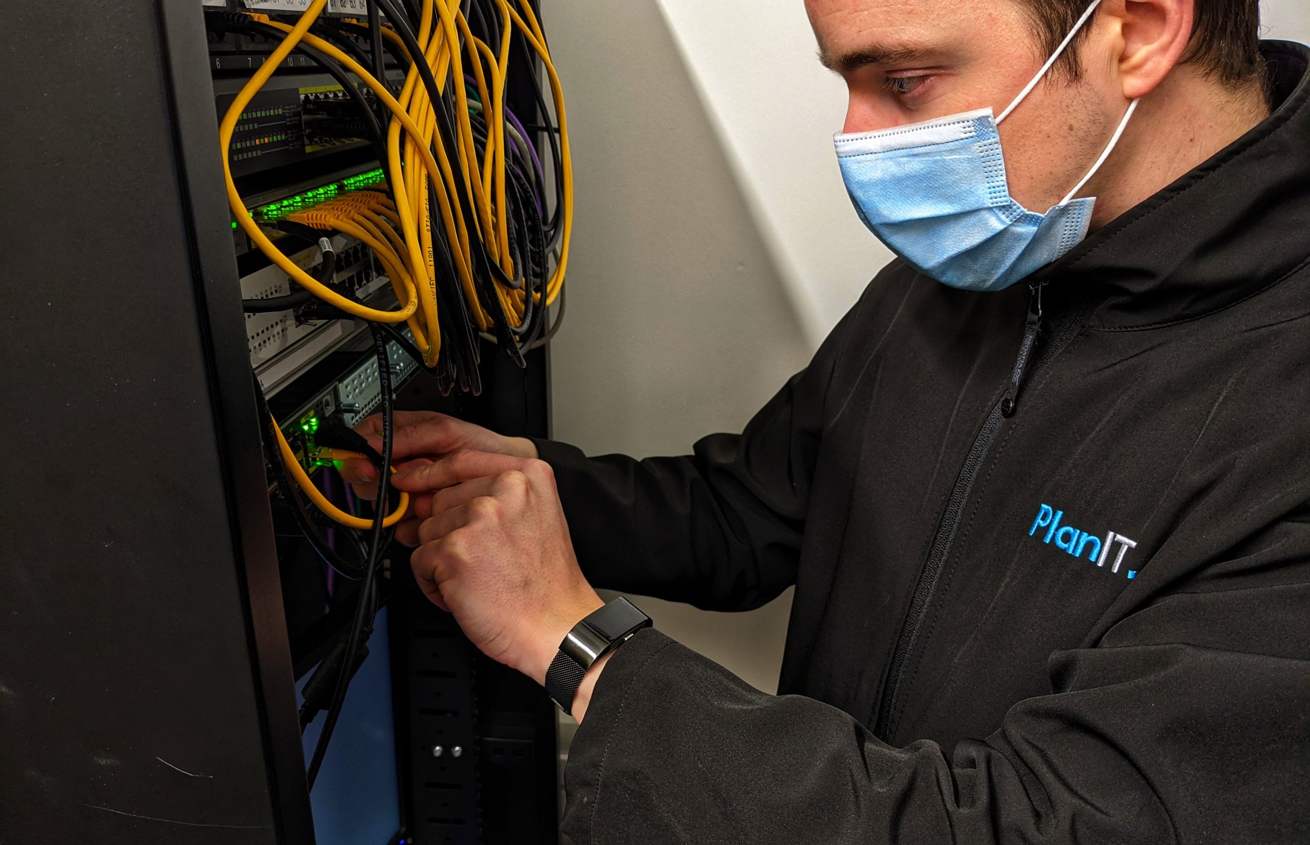 How to move the taskbar in procreate