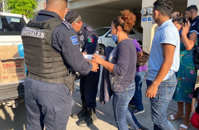 POLICÍAS RESCATAN A 51 INDOCUMENTADOS HACINADOS EN UNA VIVIENDA; 17 SON NIÑOS