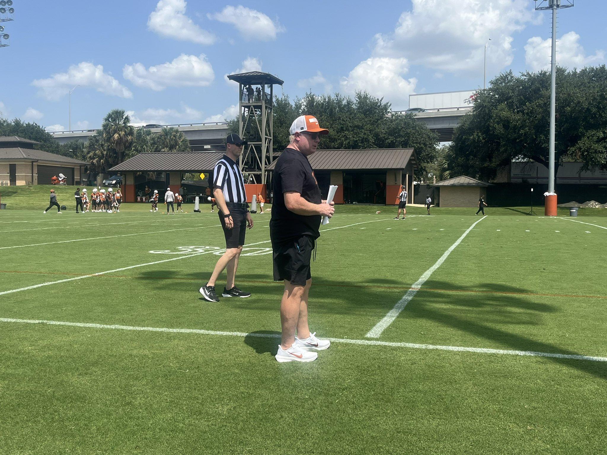 Mark Stoops' New Chapter: From Kentucky Wildcats to Texas Assistant (2026)