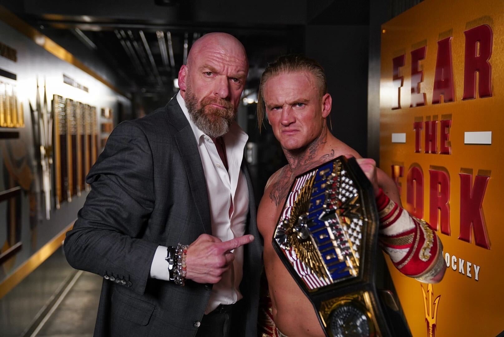 Cageside Seats Features Cageside Seats - Dark Art Collection - HD Quality