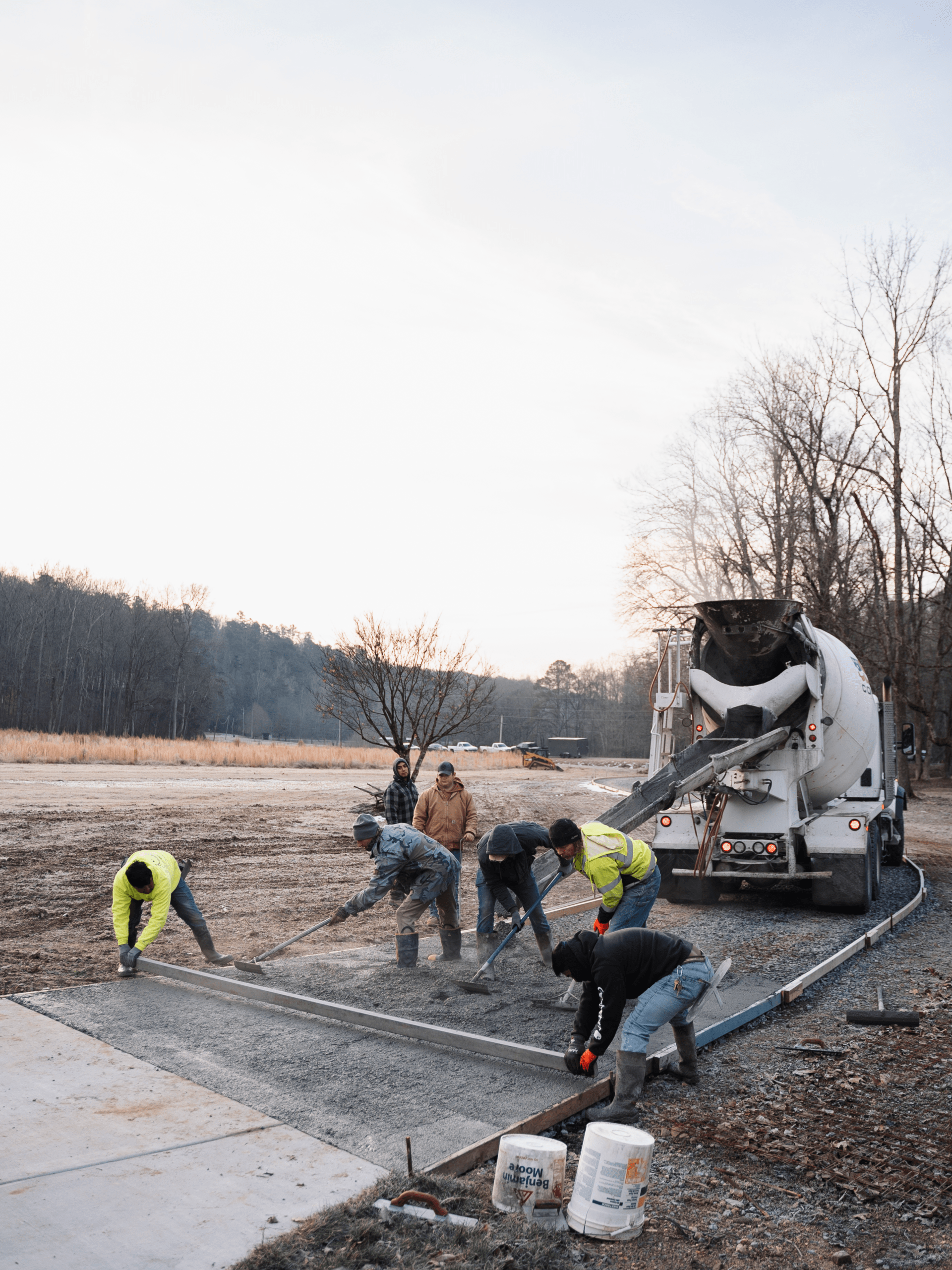 Concrete contractor Chattanooga TN driveway and slab work