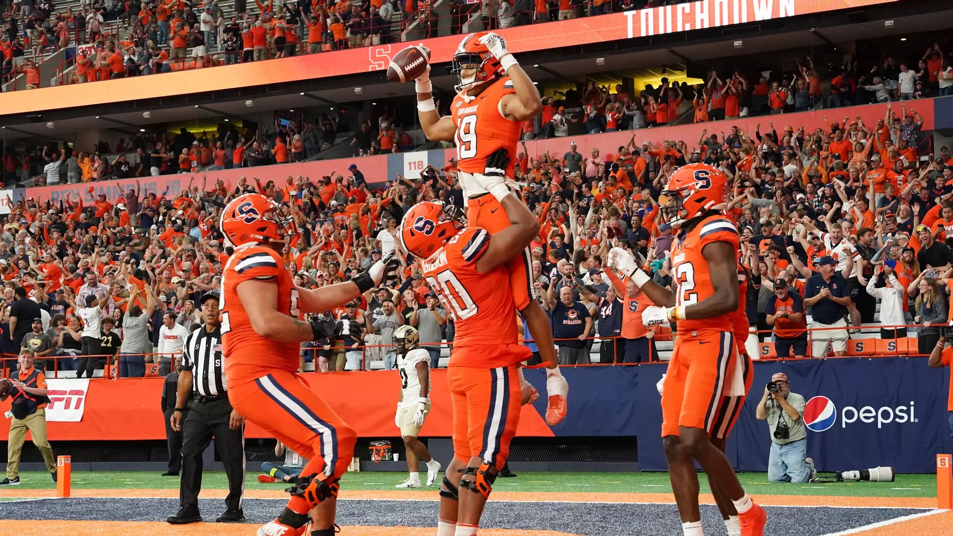 Oronde Gadsden Named Preseason AP All-American