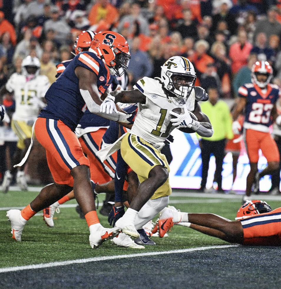 The Wildcat Goes Awry: Georgia Tech Stings Syracuse 31-22