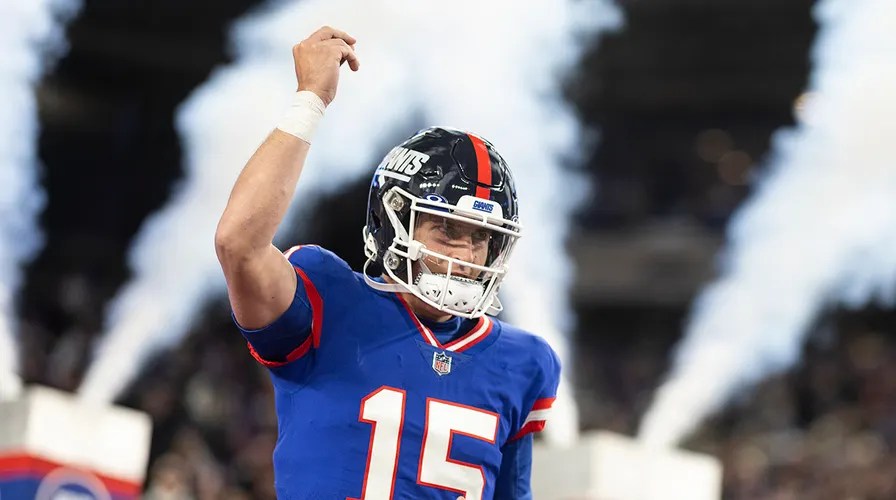 How Should Syracuse Fans Feel About Tommy DeVito’s NFL Success?
