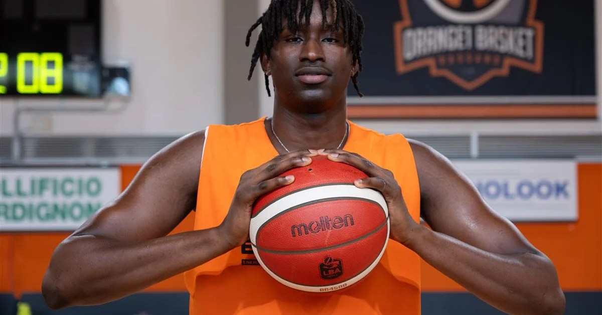 Syracuse FINALLY Has A True Center