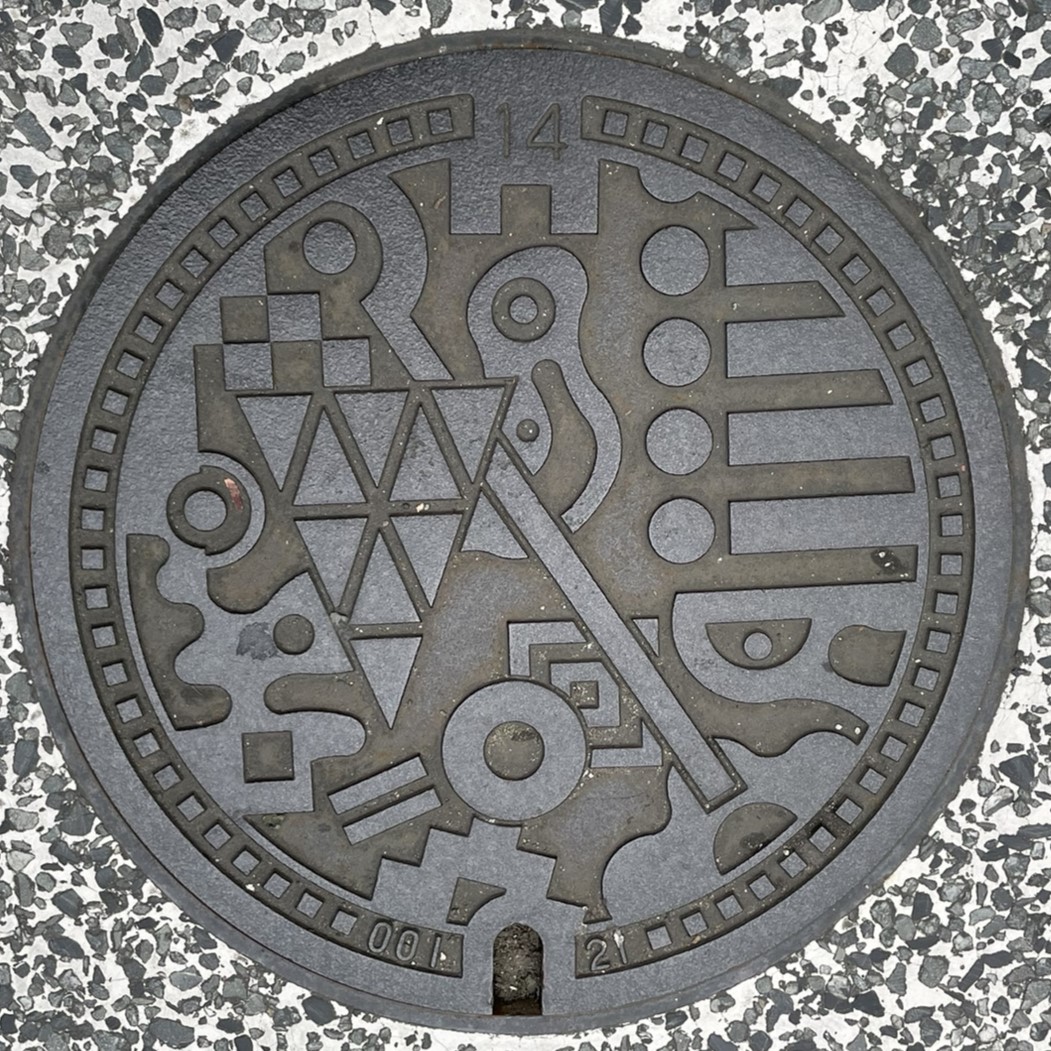 福岡市　マンホール