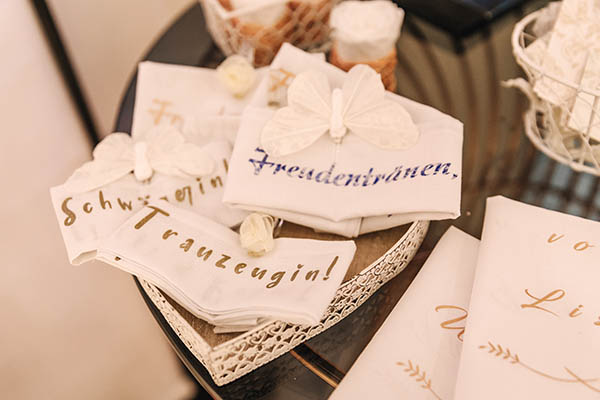 Textilveredelung Aus Berlin Fur Hochzeiten Und Feste