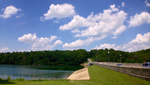 PlugInSites-brighton-dam-clouds