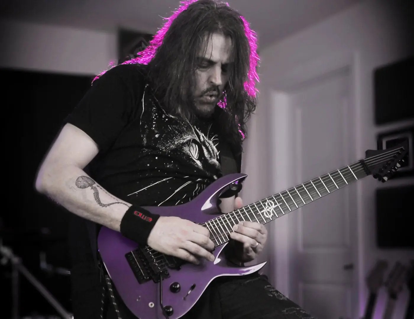 Silas Fernandes: anuncia lançamento de novo álbum Carbon Purge Acceleration para 21 de setembro.