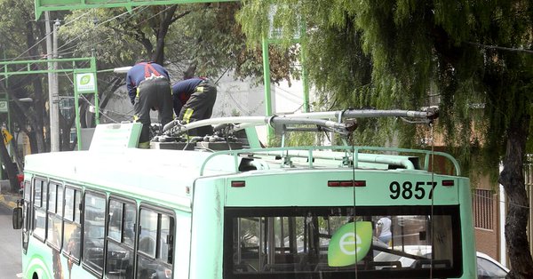 Por robo de cable se suspendió el servicio de trolebús por horas