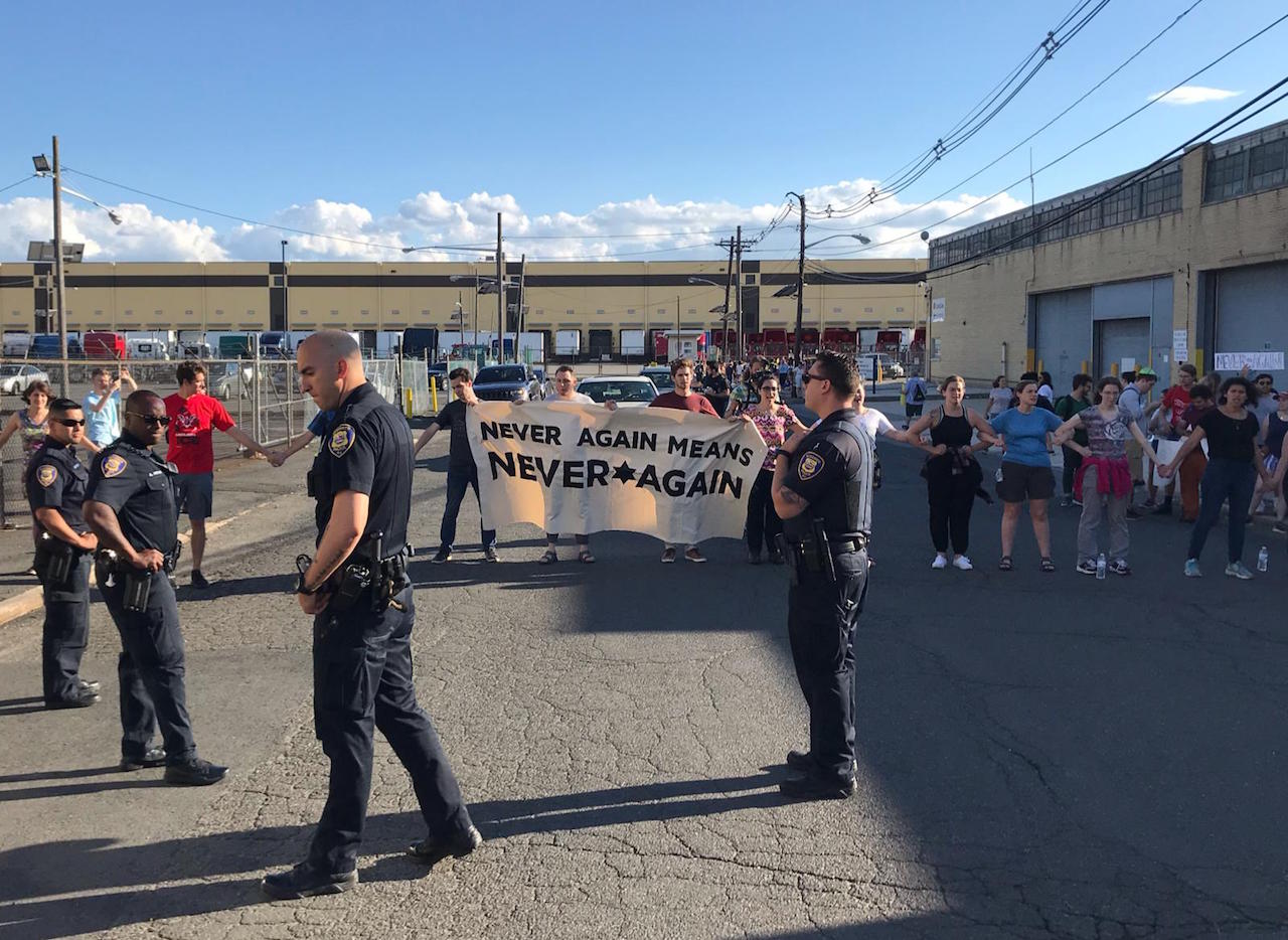 Judíos protestan contra centros de detención migratorios