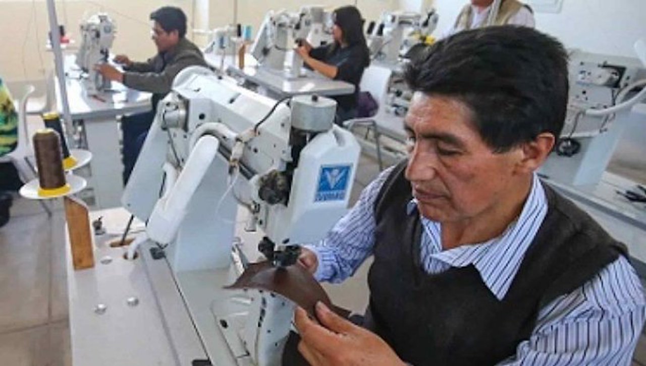 Según INEGI aumentan los mexicanos que trabajan mucho y ganan poco