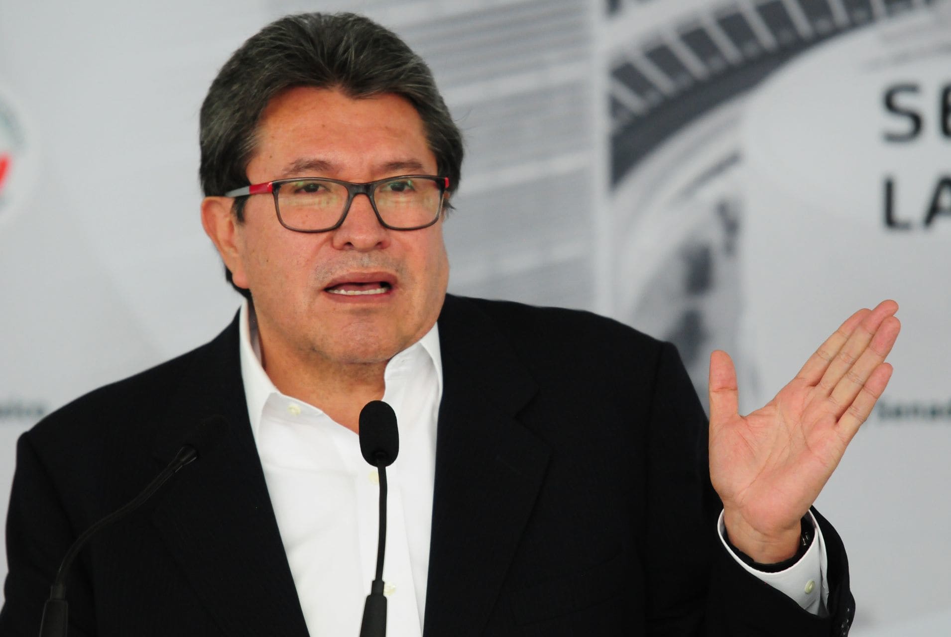 MORENA Twitter Facebook