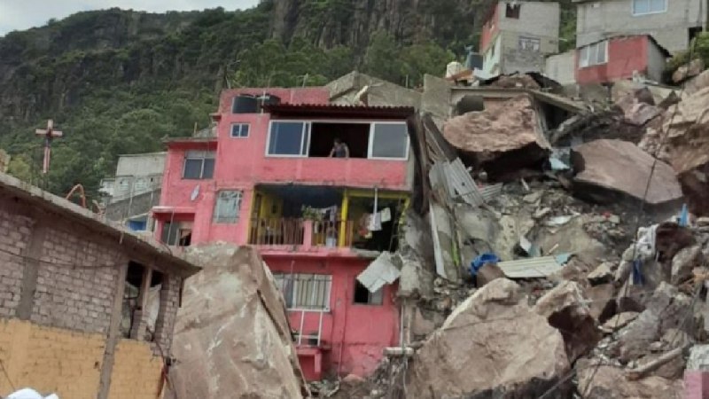 Desgaja Cerro Chiquihuite Sepulta Casas Tlalnepantla Video