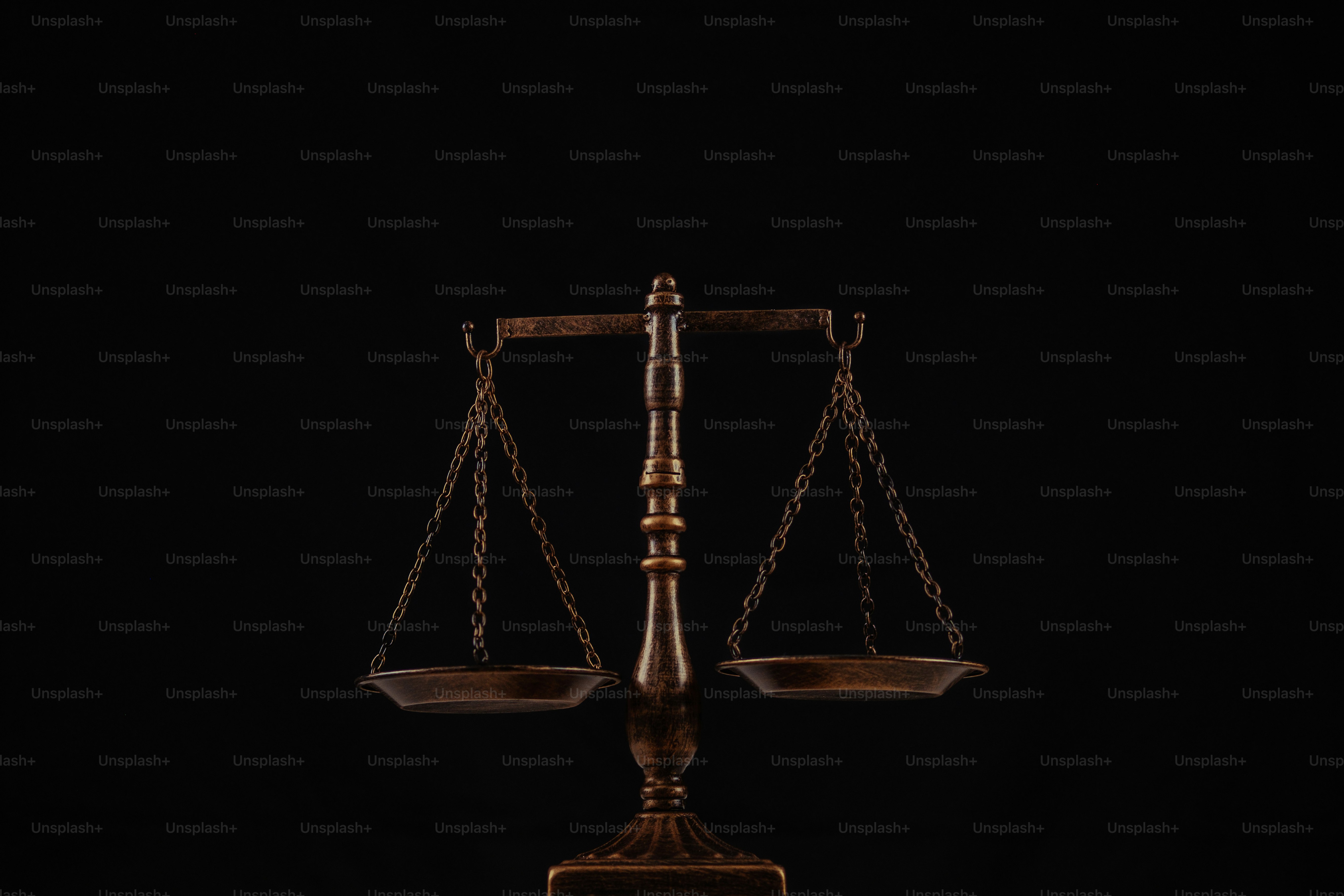 Delik Aduan vs. Delik Biasa: Memahami Klasifikasi Tindak Pidana dalam KUHP