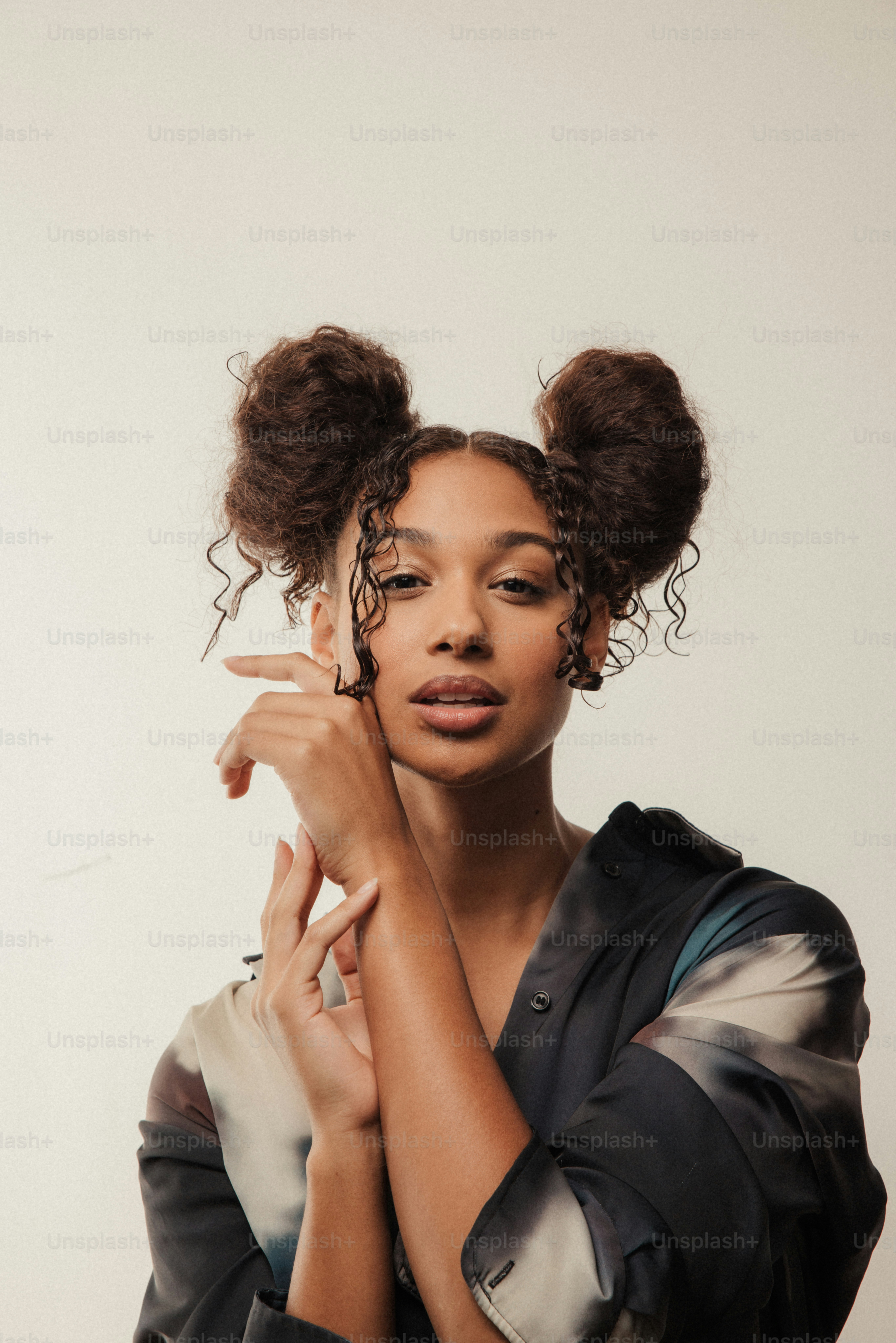 Two Buns Scrolller - Gorgeous Minimal Texture - HD