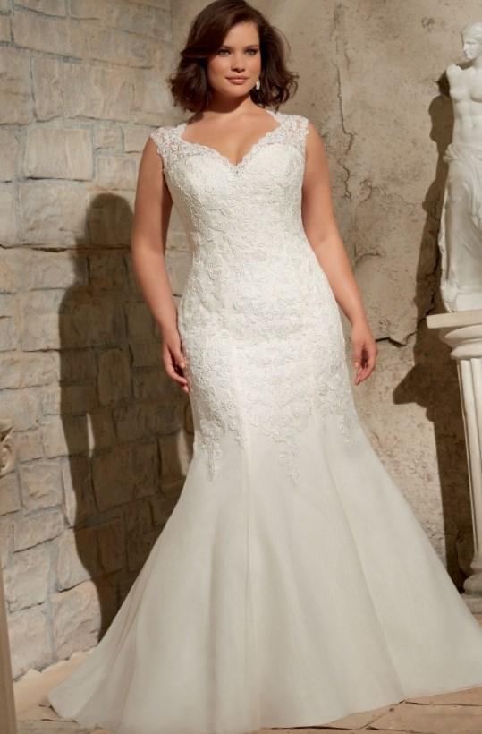 Sheath wedding dress plus size with sleeves kardashian